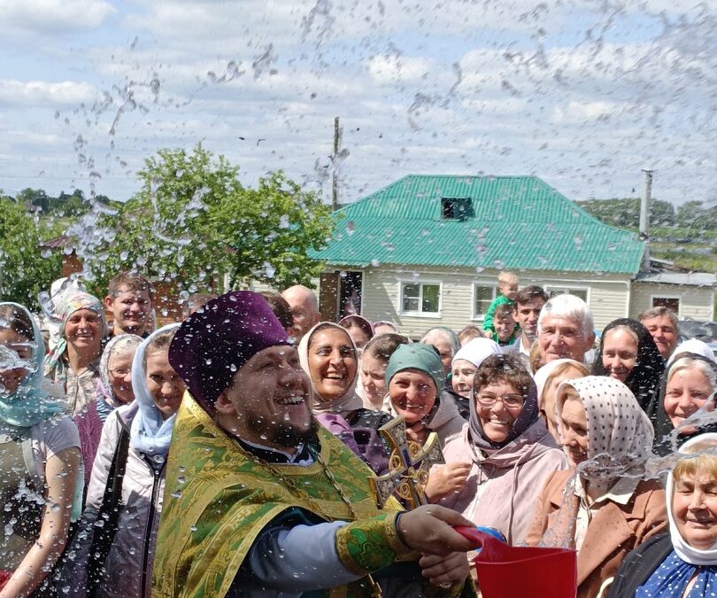 Православная церковь молитвенно вспоминает обретение мощей Пузовских мучениц